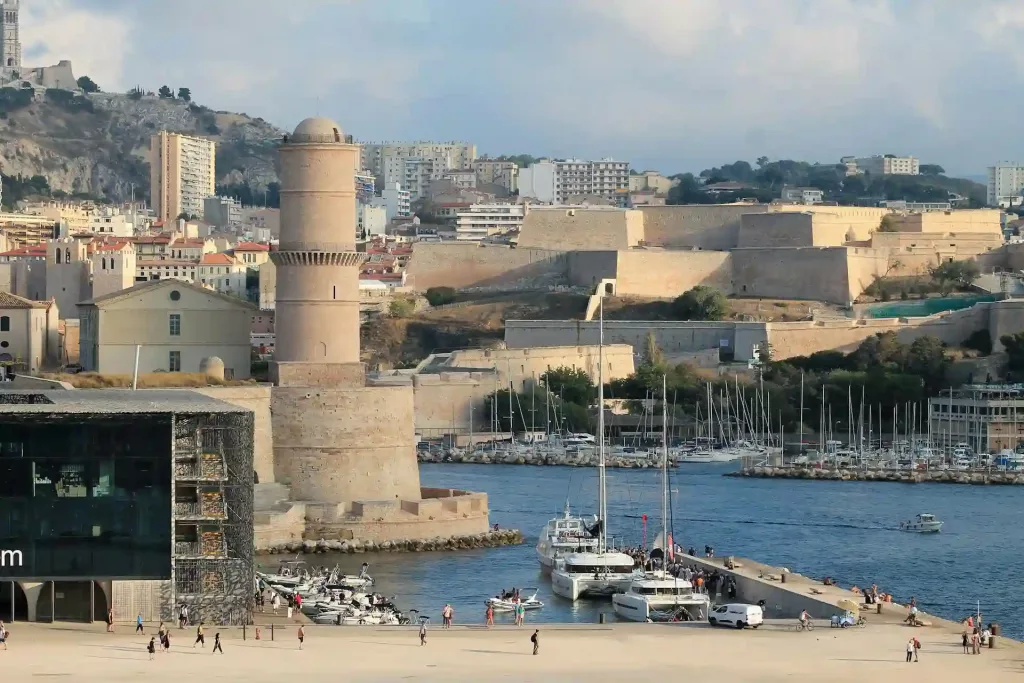 Transitaire au port de Marseille